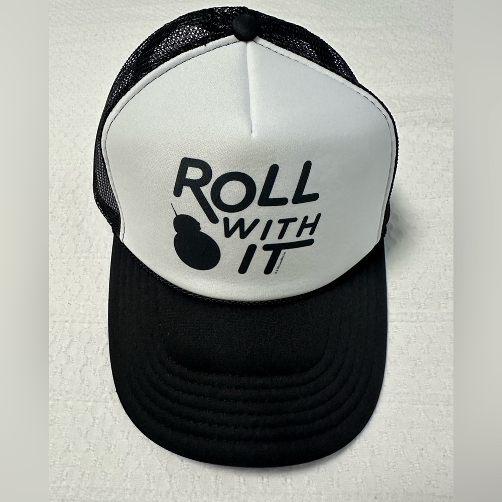 BB-8 Graphic Black and White Trucker Hat.  NWT!